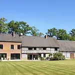 Le Manoir De La Campagne Yebleron